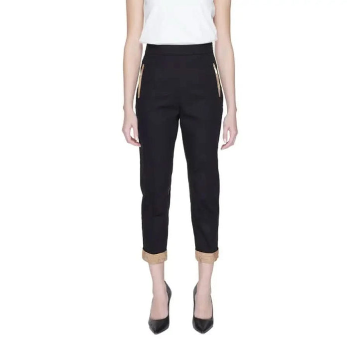 Black cropped dress pants with tan cuffs by Alviero Martini Prima Classe Women Trousers