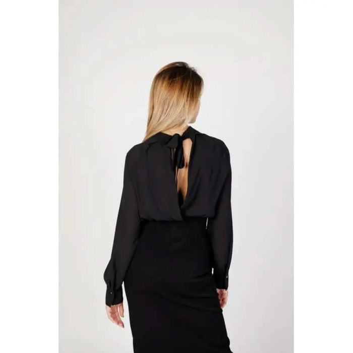 Sandro Ferrone elegant black dress with long sleeves and buttoned neckline