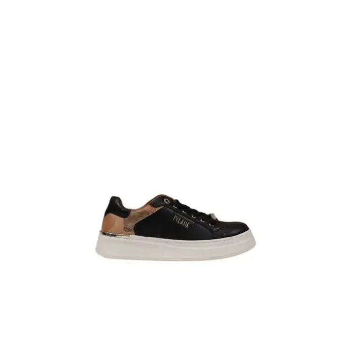 Black leather sneaker with camouflage accent from Alviero Martini Prima Classe collection