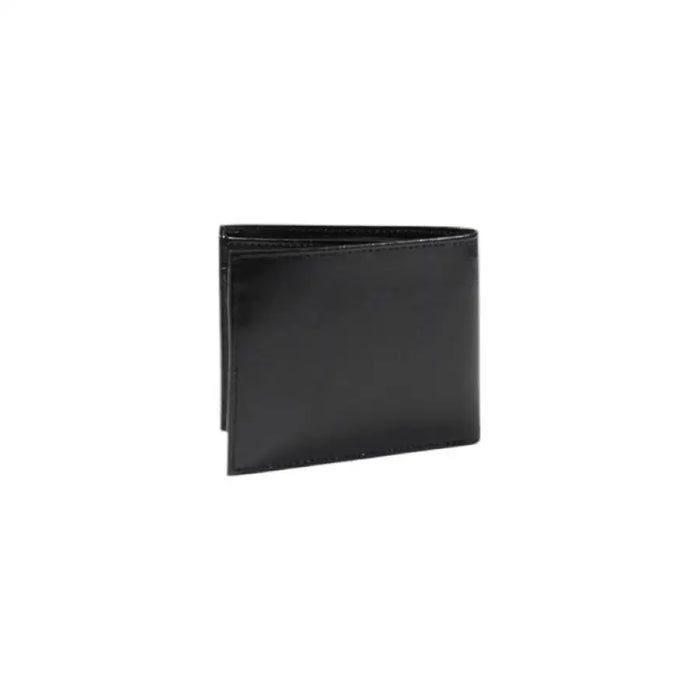 Black leather wallet from Guess Men Leather Wallet Spring Summer collection