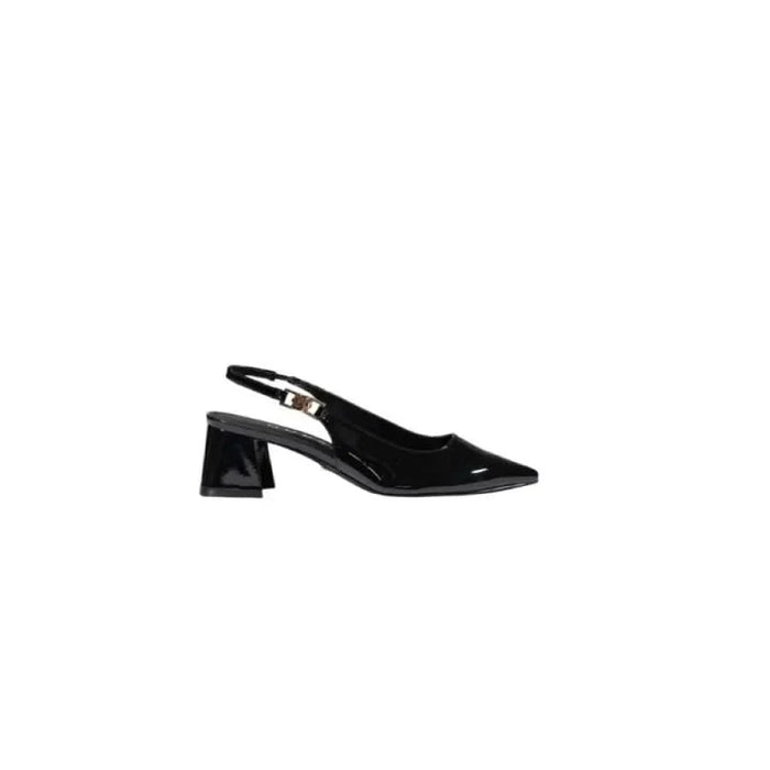 Black patent leather slingback heel featured in Guess Women Pink Block Heel Sandals