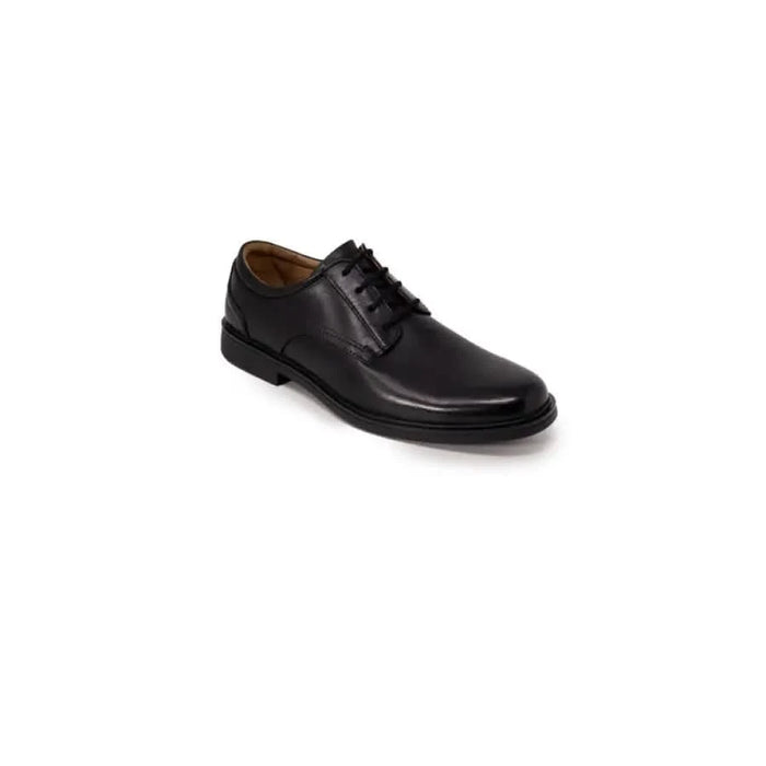 Clarks - Men Slip On Shoes -