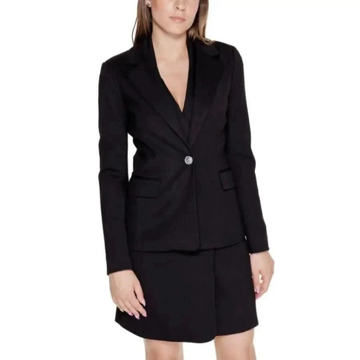 Guess Women Blazer - Black tailored blazer with a single button closure