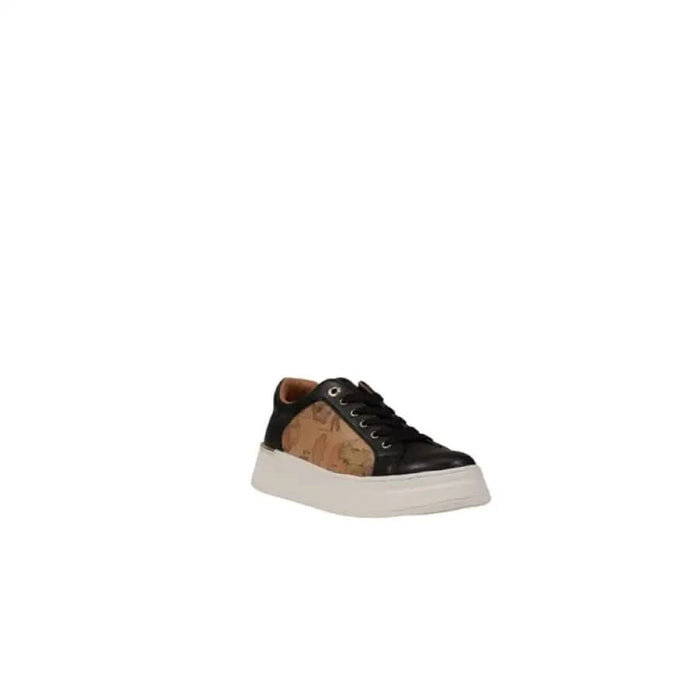 Black and tan platform sneaker from Alviero Martini Prima Classe women’s collection