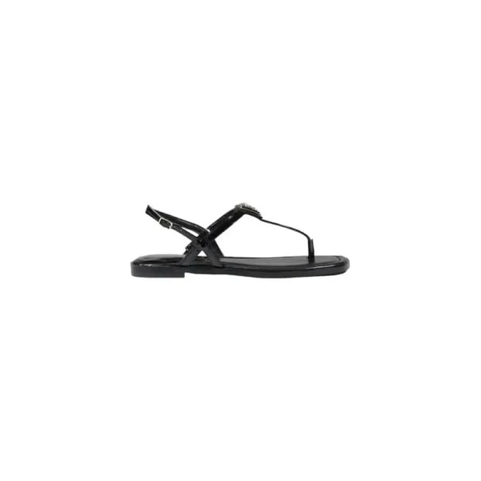 Black thong sandal from Guess Women’s Sandals with Bow and Buckle for stylish comfort