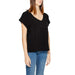 Jacqueline De Yong Women Knitwear: Black V-Neck T-Shirt with Blue Jeans