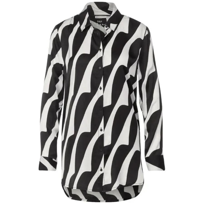 Black and white patterned button-up shirt with abstract wavy design by Street One