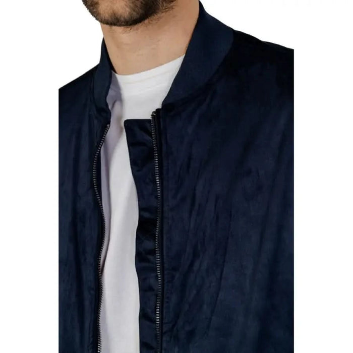 Navy Hamaki-ho Men Jacket showcasing urban city style fashion