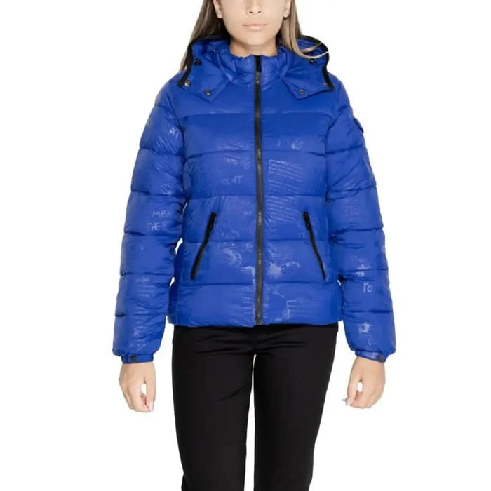 Bright blue puffy winter jacket with hood and black zipper by Desigual for women