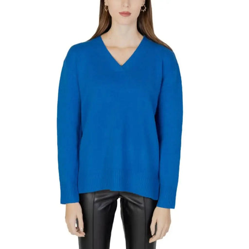 Bright blue v-neck long-sleeve sweater - Street One Women Knitwear collection