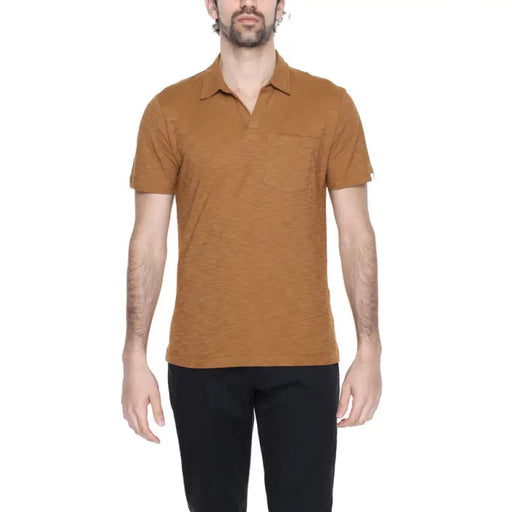 Brown Liu Jo Men’s Classic Polo with Front Pocket, stylish and versatile for casual wear