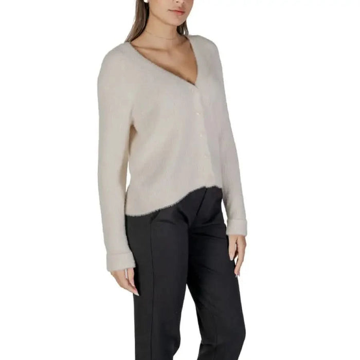 Cream-colored v-neck sweater with long sleeves from Street One Women’s Cardigan collection