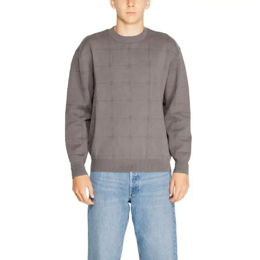 Gray crewneck sweater with textured pattern from Armani Exchange Men Knitwear