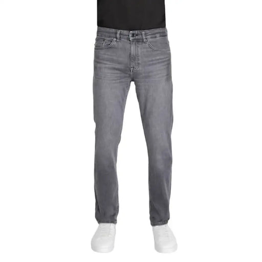 Gray straight-leg denim jeans from Boss for men, showcasing modern style and comfort