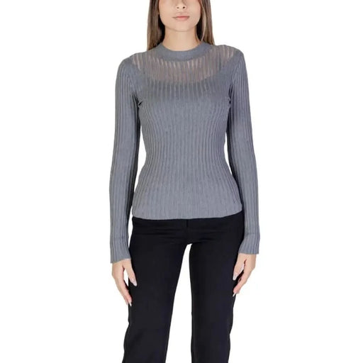 Gray ribbed long-sleeve sweater with crew neckline from Morgan De Toi Women T-Shirt