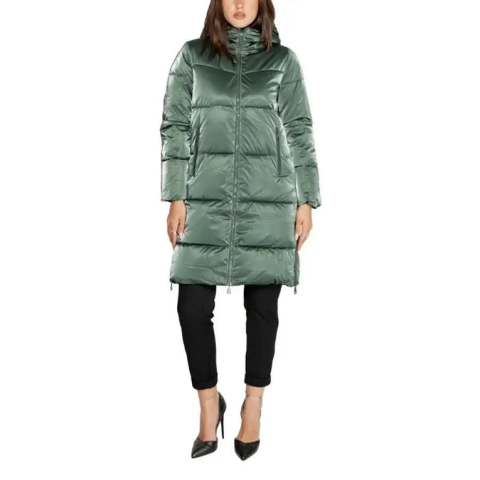 Green puffer coat from CLERÈ Women’s Black Polyester Jacket with Pockets and Zip