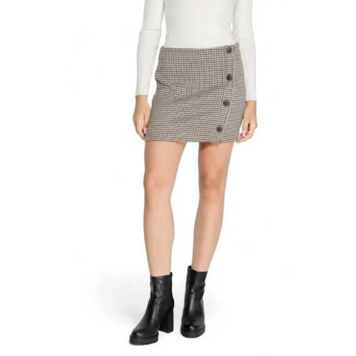 Houndstooth patterned mini skirt with side buttons from Only Women Skirt collection