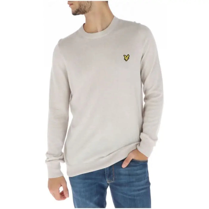 Light gray crew neck sweater with yellow logo from Lyle & Scott Men Knitwear