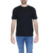 Urban style with Hamaki-ho men’s black T-shirt - Perfect blend of comfort and fashion