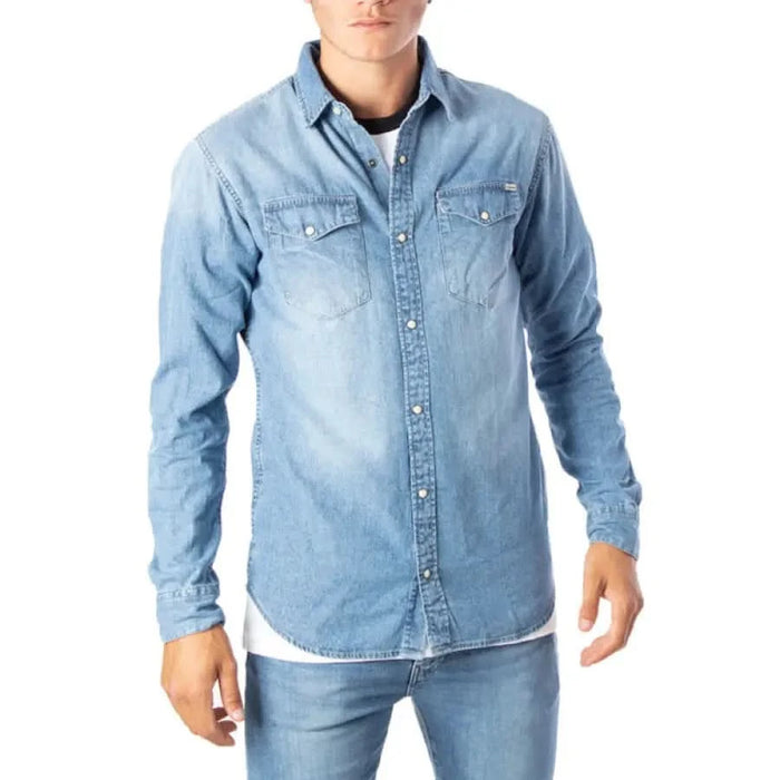 Jack & Jones Men Shirt - Model in denim Jones Jack outfit