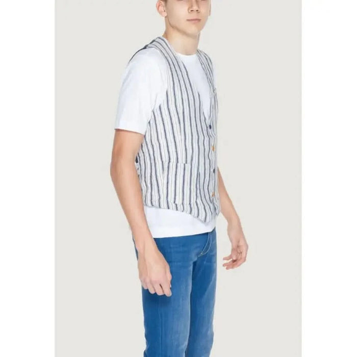 Man in White Striped T-Shirt for Gianni Lupo Men Gilet Product Image