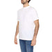 Urban style: Man in white t-shirt and jeans - Hamaki-ho Men T-Shirt