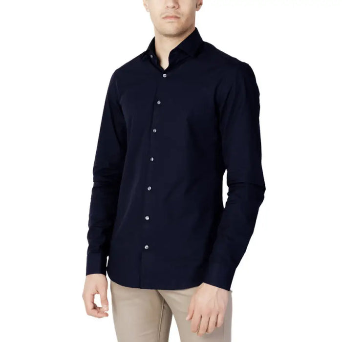 Calvin Klein navy blue long-sleeve button-down dress shirt for men