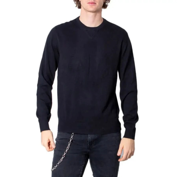 Navy blue crewneck sweater with long sleeves from Armani Exchange Men Sweatshirts collection