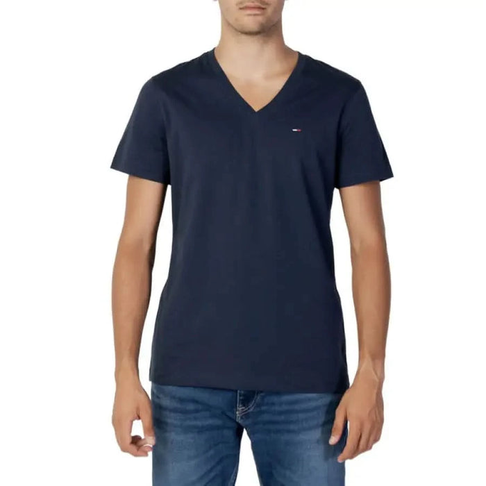 Navy blue V-neck T-shirt with logo on chest - Tommy Hilfiger Jeans Men T-Shirt