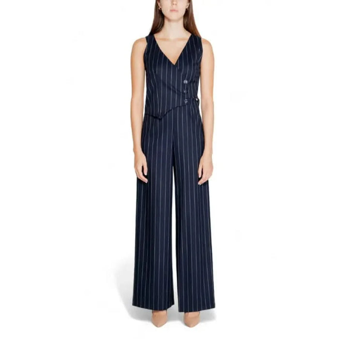 Navy pinstripe jumpsuit from Rinascimento for women’s stylish and sophisticated fashion