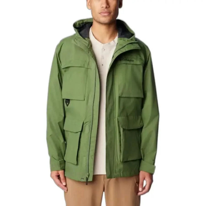 Columbia Jacket - The North Face Men’s Mountain Parka in rugged outdoor setting