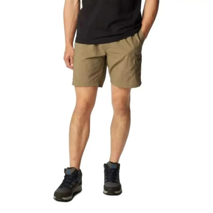 The North Face Men’s Horizon Shorts in urban city style on Columbia Men Shorts page