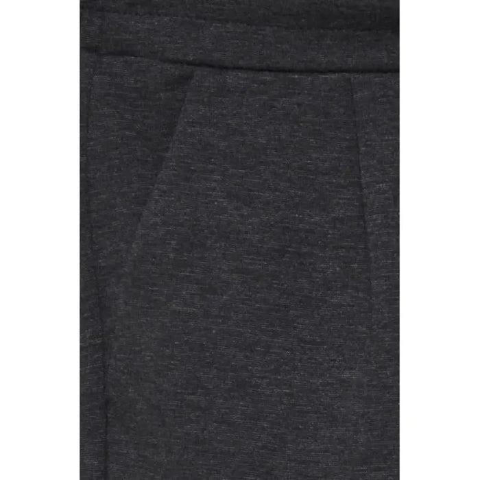 Ichi Ichi women trousers - The North Face women’s fleece pants on display