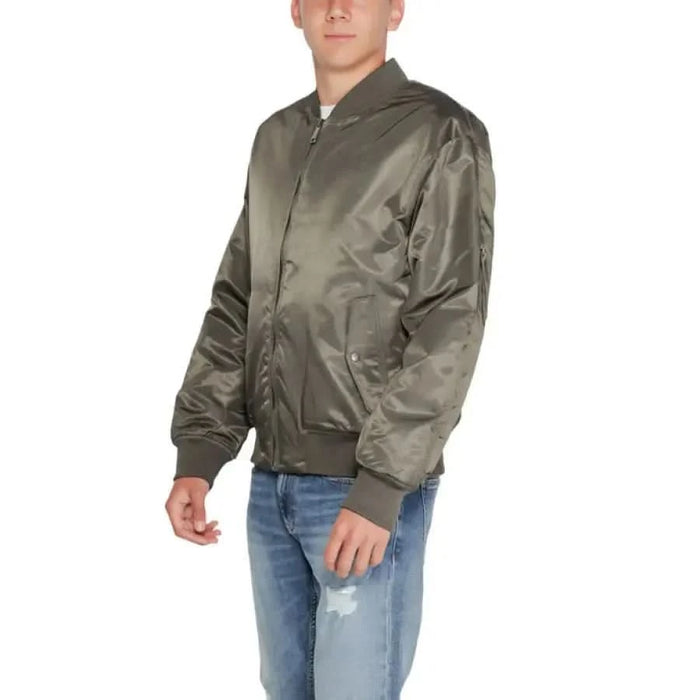 Olive green satin bomber jacket from Calvin Klein for men. Stylish and modern design