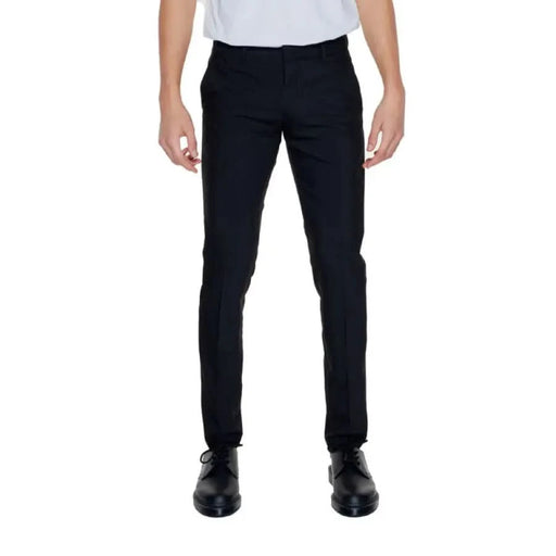 Antony Morato slim-fit black dress pants paired with black leather shoes for men