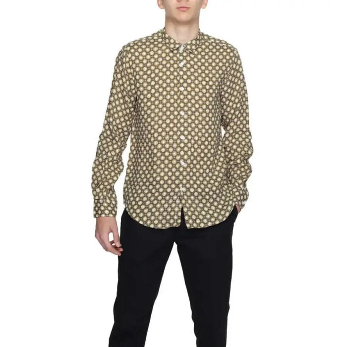 Gianni Lupo Men Shirt with brown and beige polka dot design