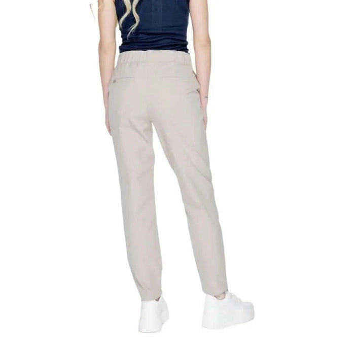 Street One Women Trousers in urban city style clothing with ’person in stone’ feature