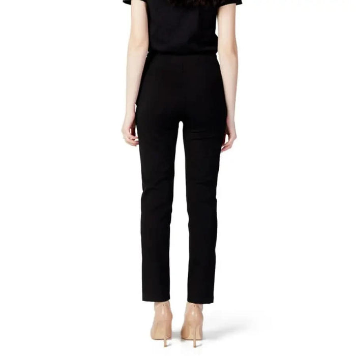 Guess - Women Trousers - Clothing