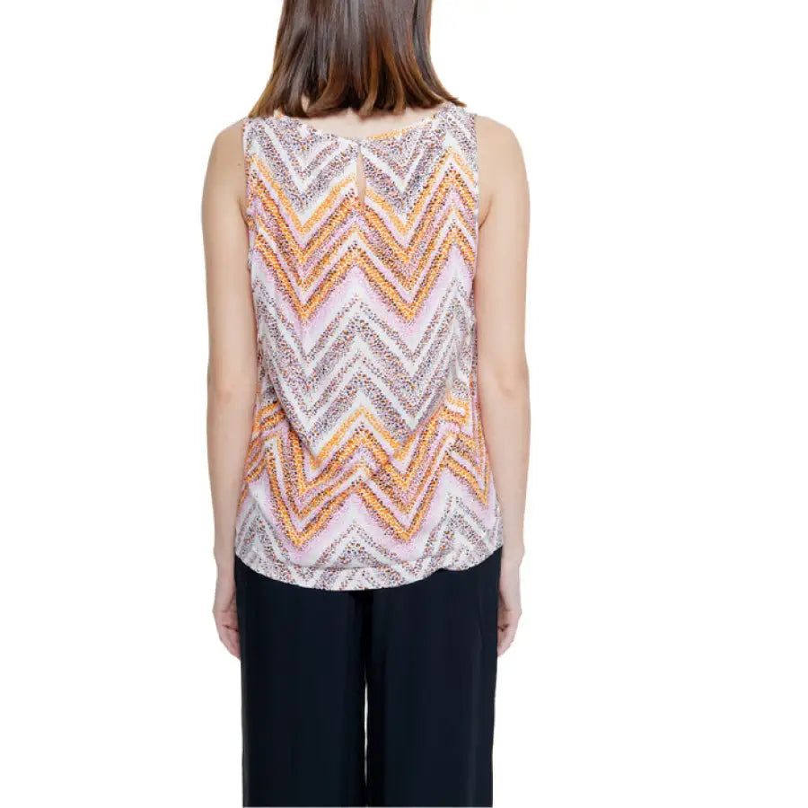 Only Women’s Sleeveless Undershirt with Chevron Pattern in Orange, Pink, and Brown Tones