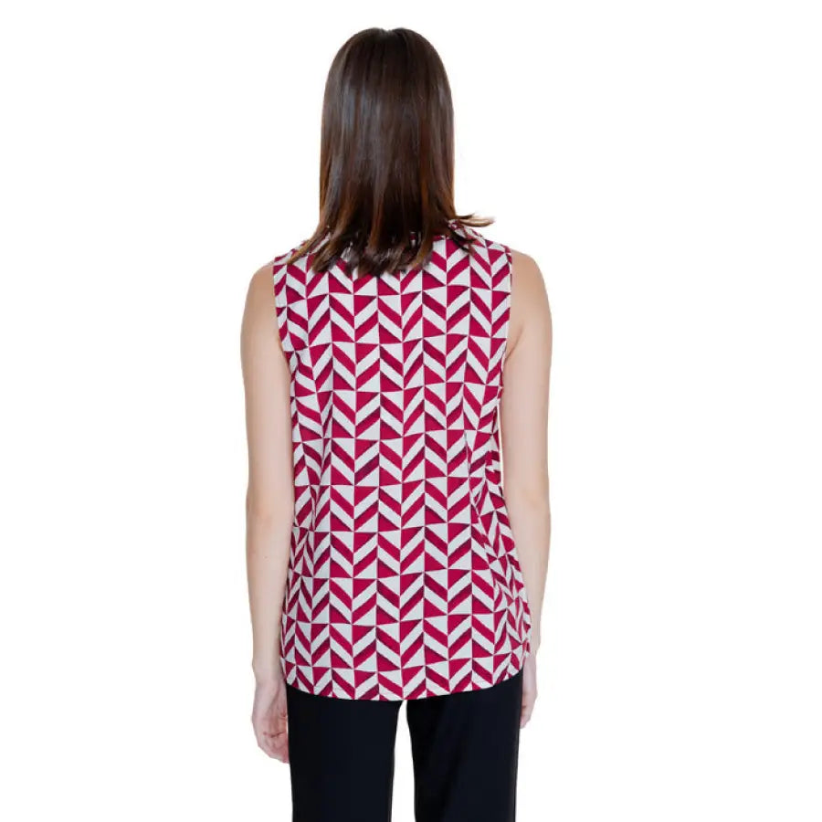 Street One Women Undershirt: Sleeveless top with red and white geometric pattern, back view