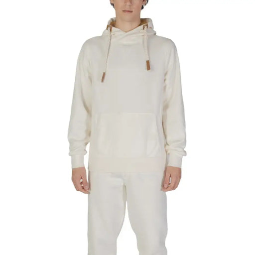 White hooded sweatshirt with drawstrings and kangaroo pocket by Hydra Clothing