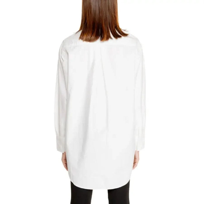 Calvin Klein Jeans Women’s White Long-Sleeved Shirt Viewed from the Back