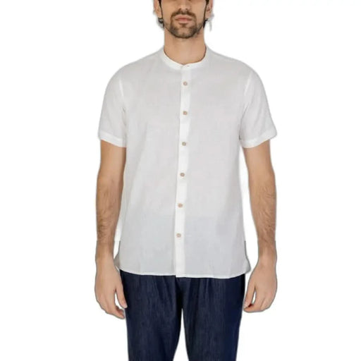 White short-sleeved button-up shirt with mandarin collar - Hamaki-ho Men Shirt