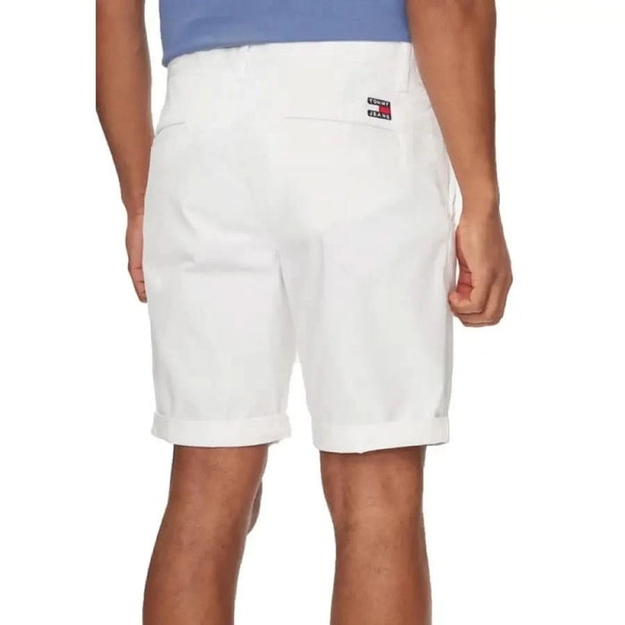 White shorts with Tommy Jeans logo on back pocket, Tommy Hilfiger Jeans Men Shorts