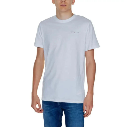 White T-shirt with a small logo on the chest Tommy Hilfiger Jeans Men T-Shirt