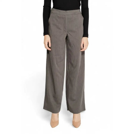 Wide-leg gray trousers with high waist from Jacqueline De Yong for women