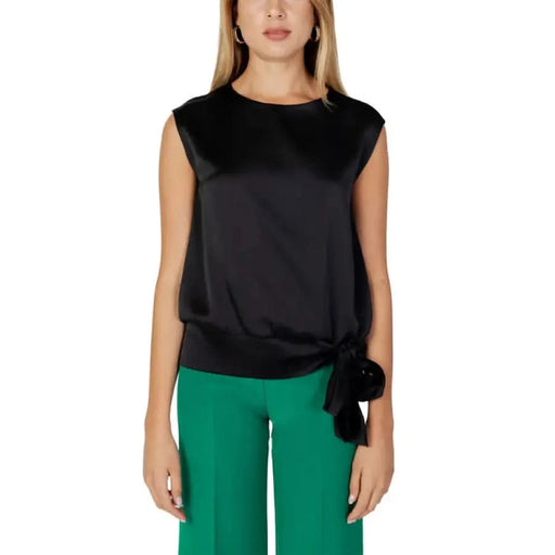 Sandro Ferrone - Women Top - black / S - Clothing Tops