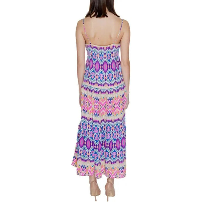 Urban style: Woman in Only - Only Women Dress, pink and blue patterned