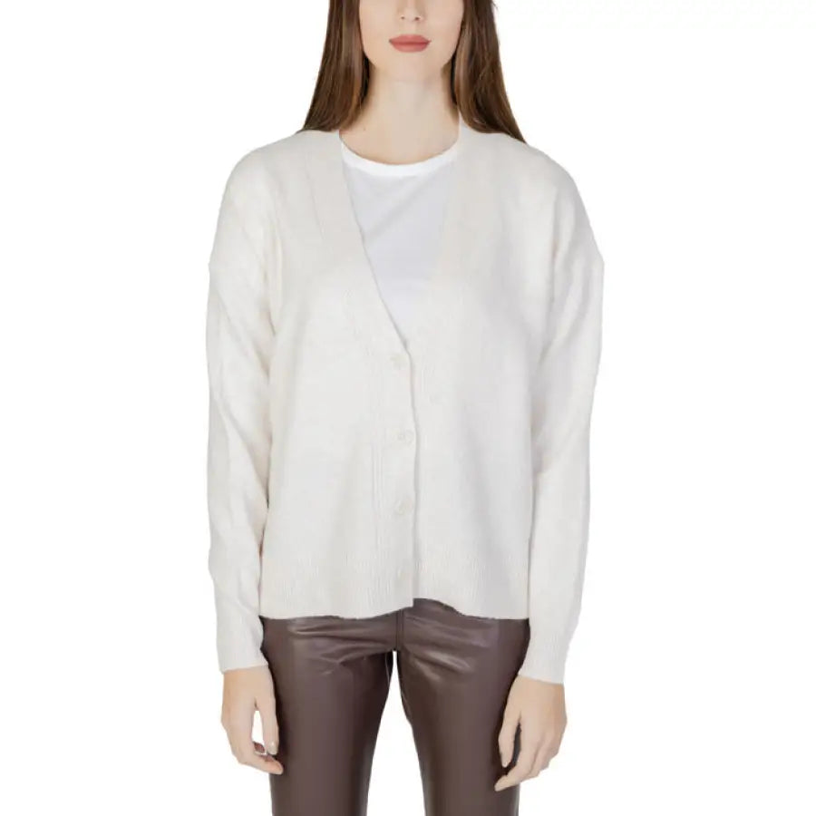 Urban Style: Woman Wearing a White Street One Cardigan Sweater - Trendy Women’s Clothing