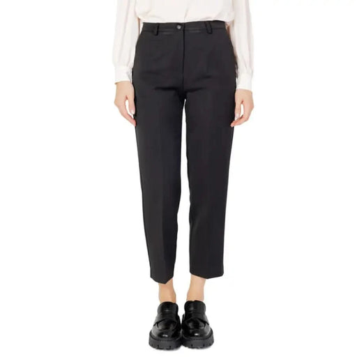 Hanny Deep - Women Trousers - black / 40 - Clothing